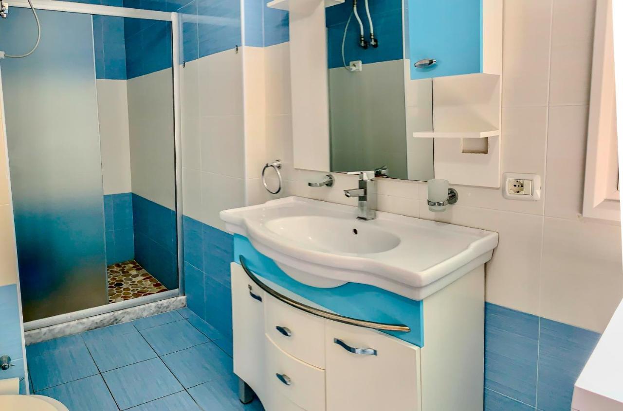 Endy Apartaments Orikum Bagian luar foto
