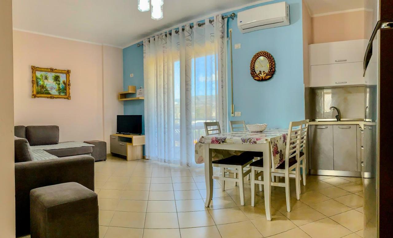 Endy Apartaments Orikum Bagian luar foto
