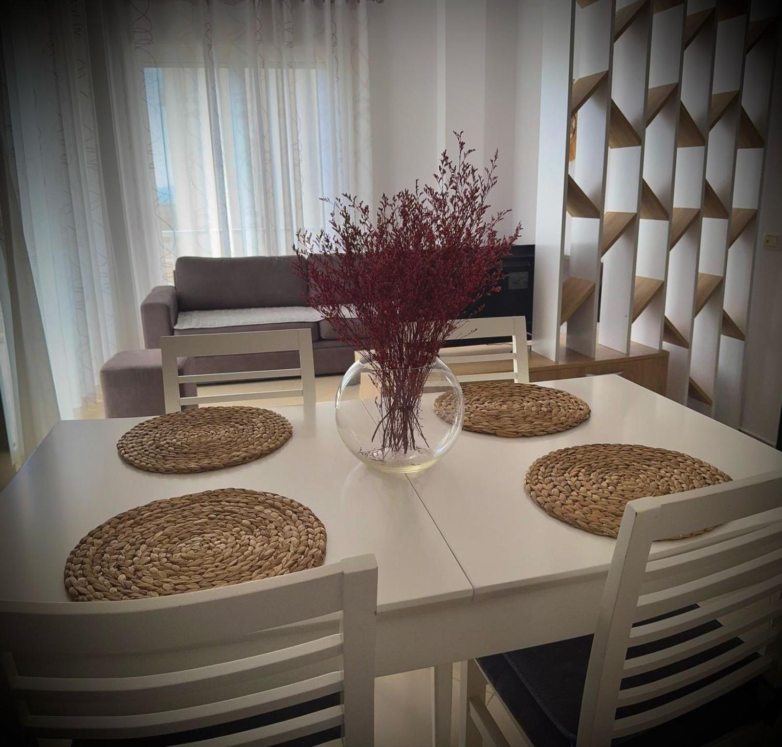 Endy Apartaments Orikum Bagian luar foto